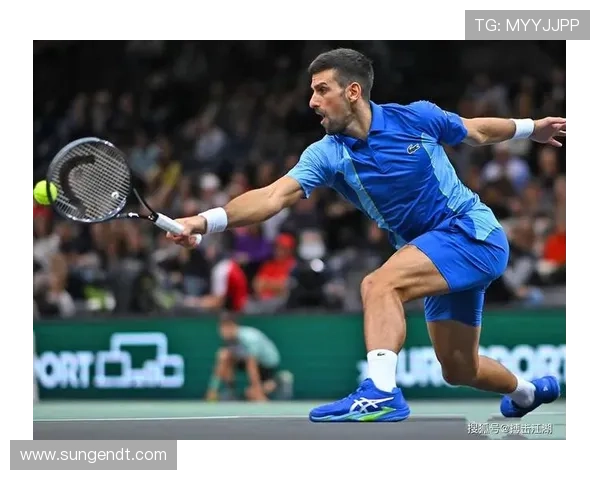 网球ATP大师赛上海站精彩对决 穆纳尔挑战德约科维奇争夺冠军荣耀